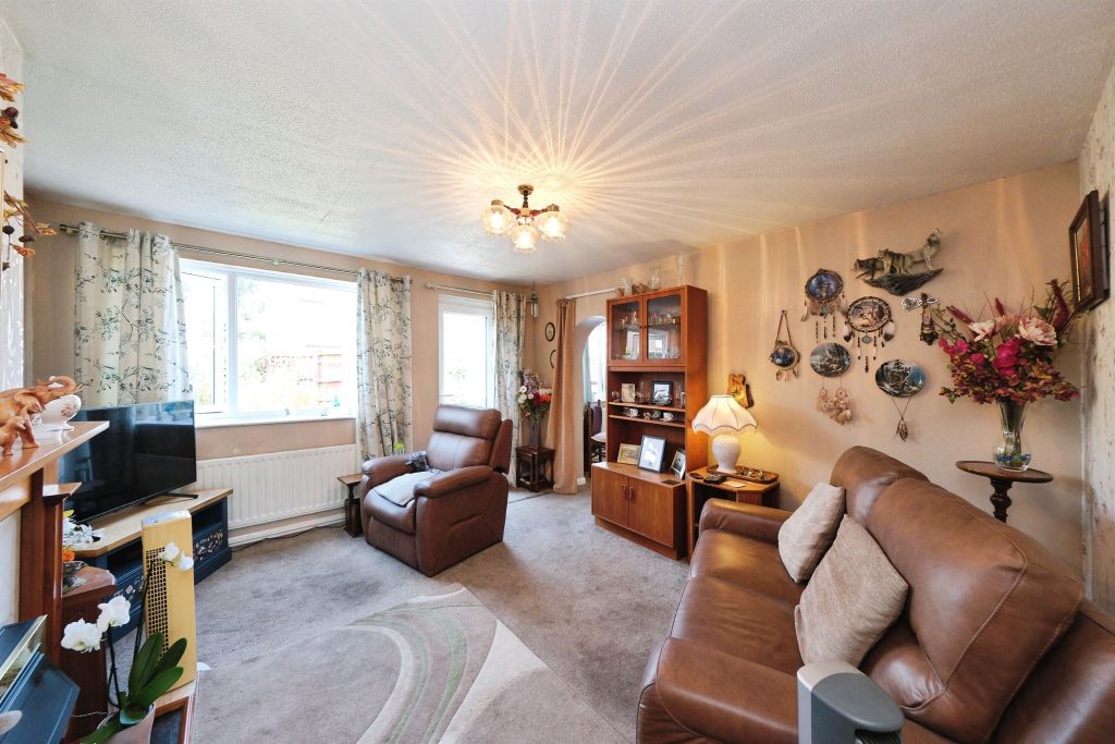 Property photo 2 of 18