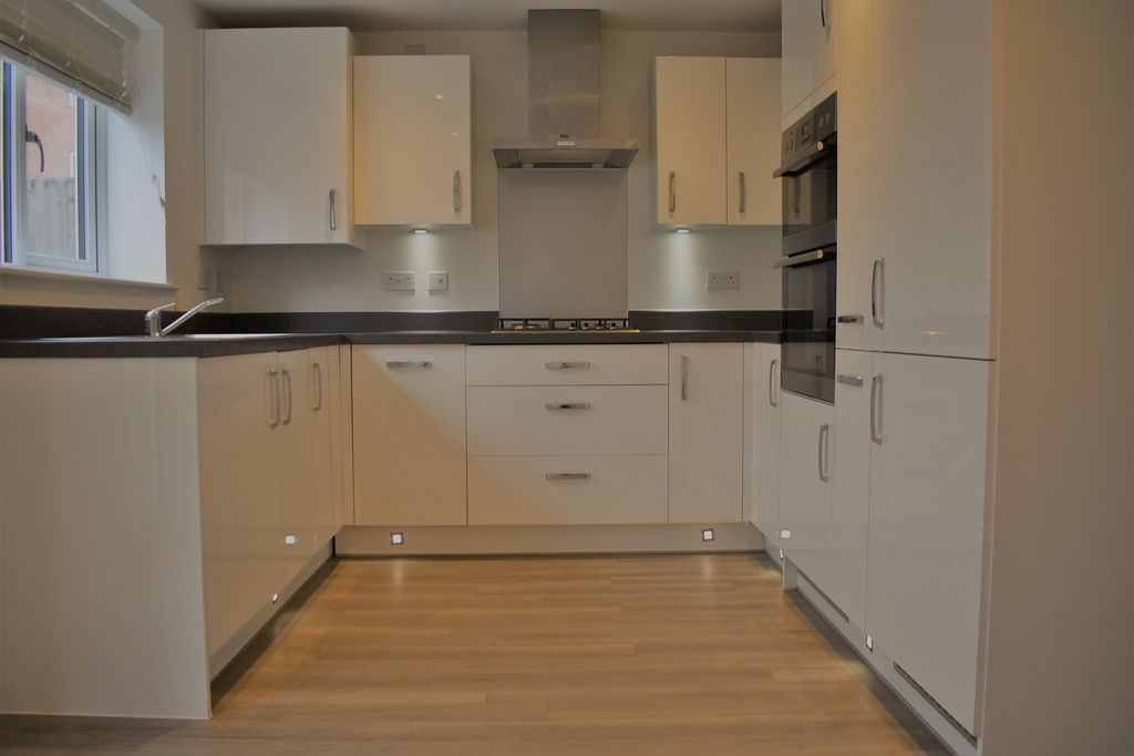 Property photo 2 of 16 Not Specified