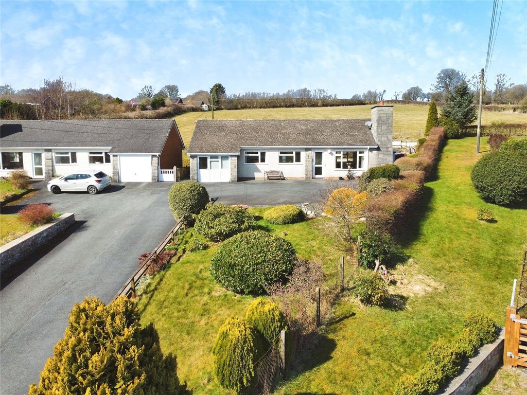 Property photo 2 of 15 Picture No. 14