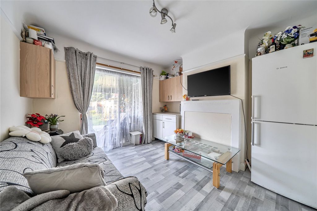 Property photo 2 of 19 Picture No. 03