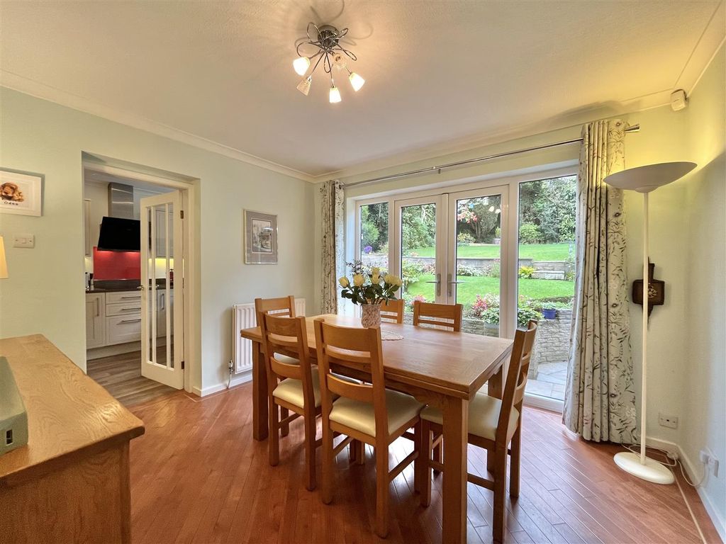 Additional image 6 of 5 bed detached house for saleNorth Road, Glossop SK13