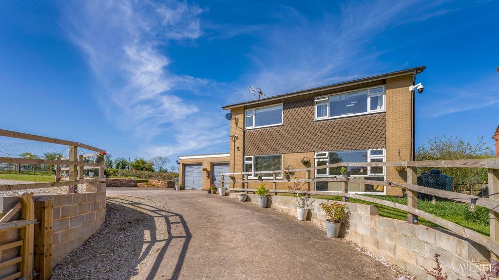 Property photo 1 of 30 4450790
