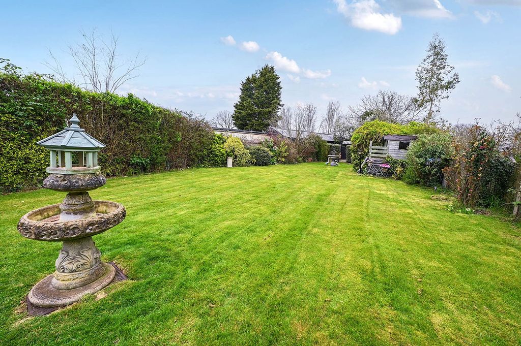 Property photo 3 of 20