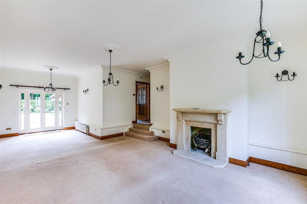 Property photo 3 of 14 7.Jpg