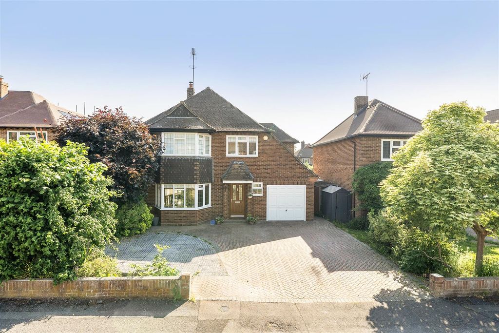 Property photo 1 of 26 1465807-2-6A16B0A01F0A7.Jpg