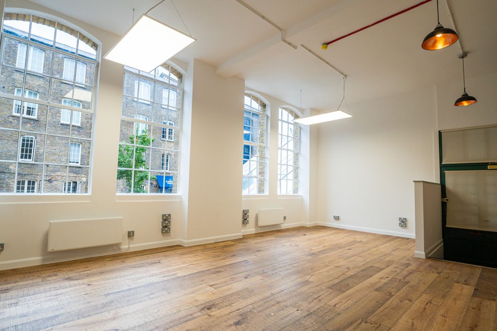 Property photo 3 of 7 Photo 9