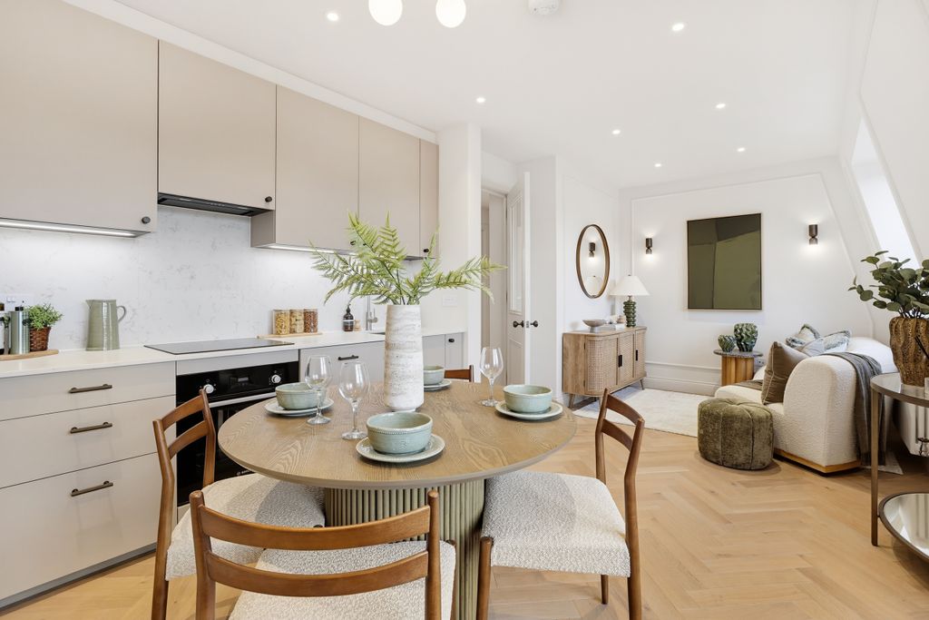 Property photo 1 of 24 Dining Area