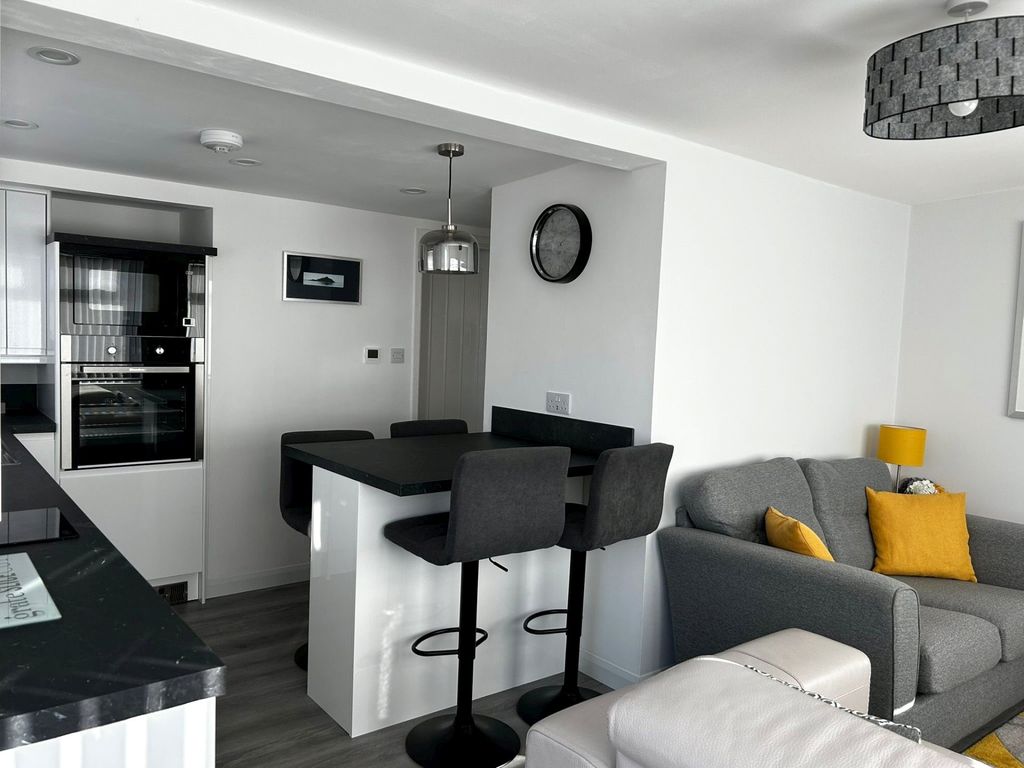 Property photo 2 of 15 Picture No. 54