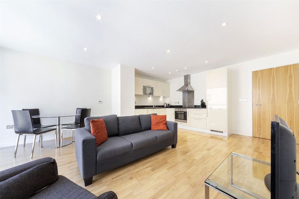 Property photo 3 of 14