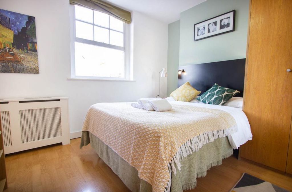 Property photo 2 of 6 4555531