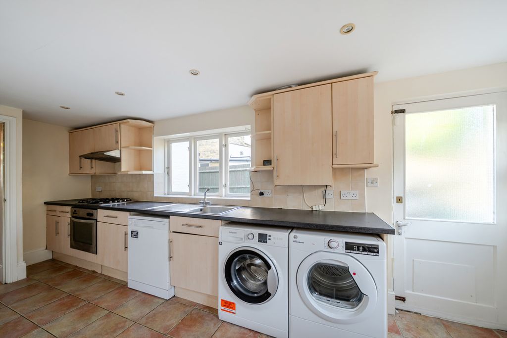 Property photo 3 of 14 Kitchen