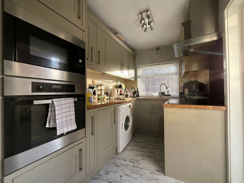 Property photo 2 of 9 4460315