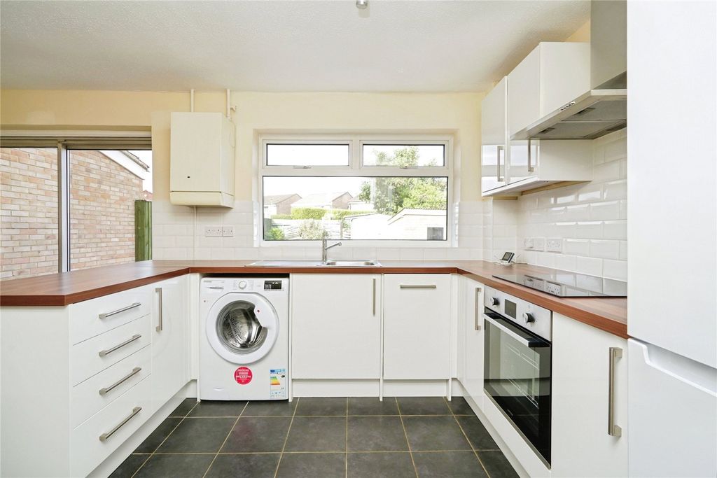 Property photo 3 of 21 Picture No. 15
