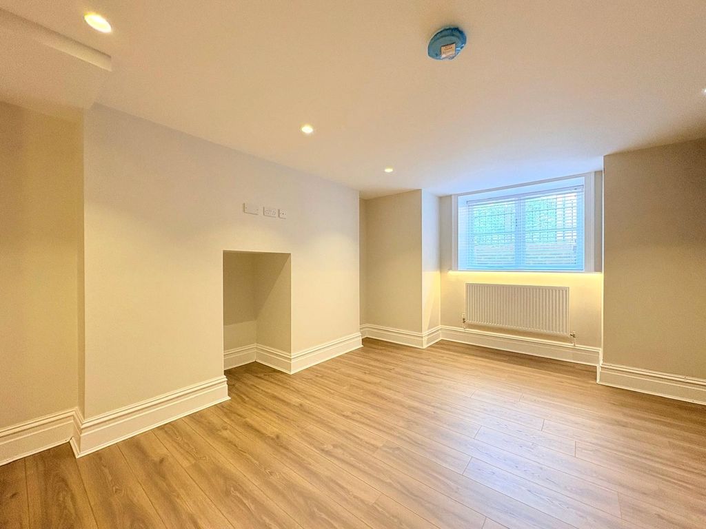 Property photo 2 of 4 Picture No. 03