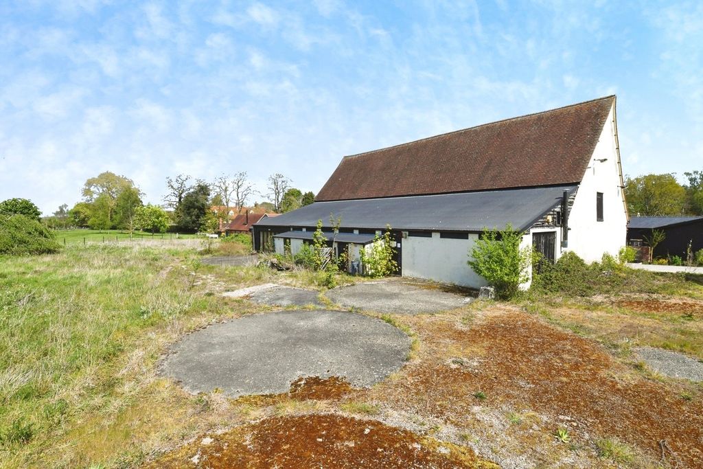 Property photo 2 of 15 Picture No. 02