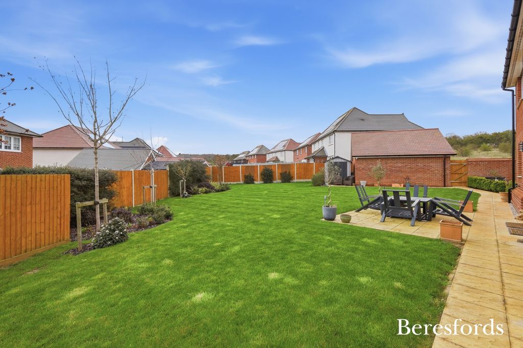 Property photo 3 of 48 Picture No. 44