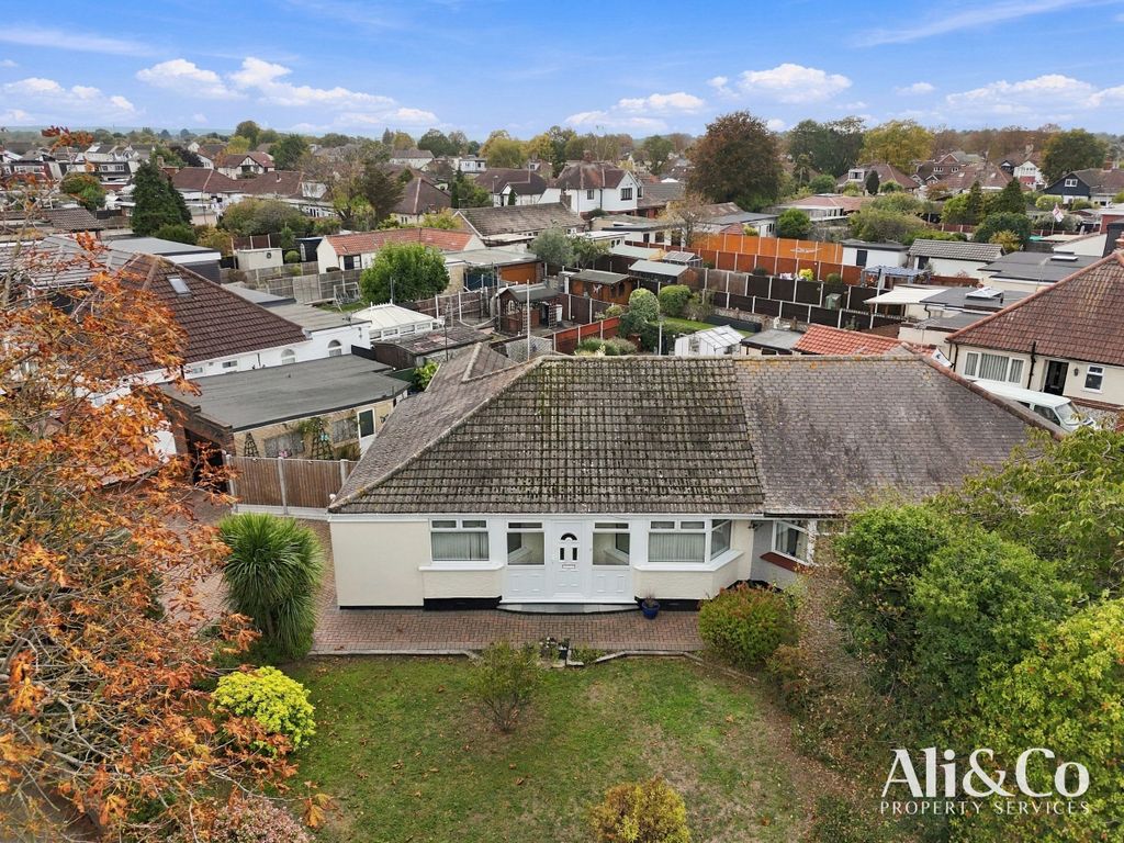 Property photo 2 of 35