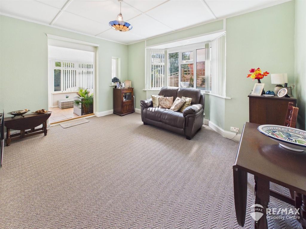 Property photo 3 of 29 Cam02842G0-Pr0402-Still016.Jpg