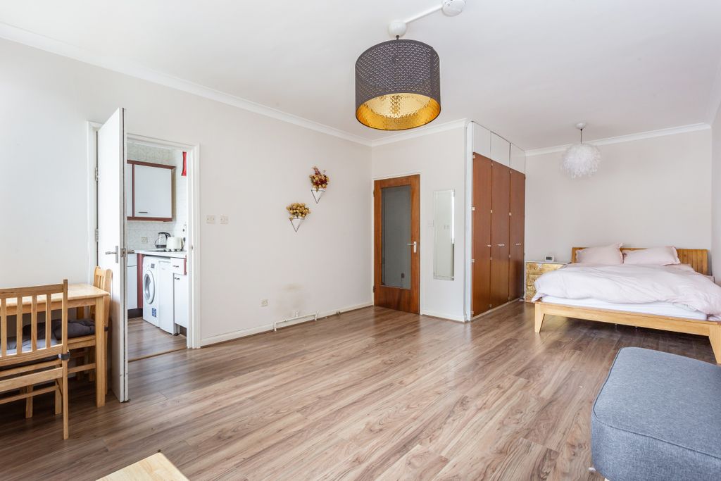 Property photo 2 of 11 Imported Image