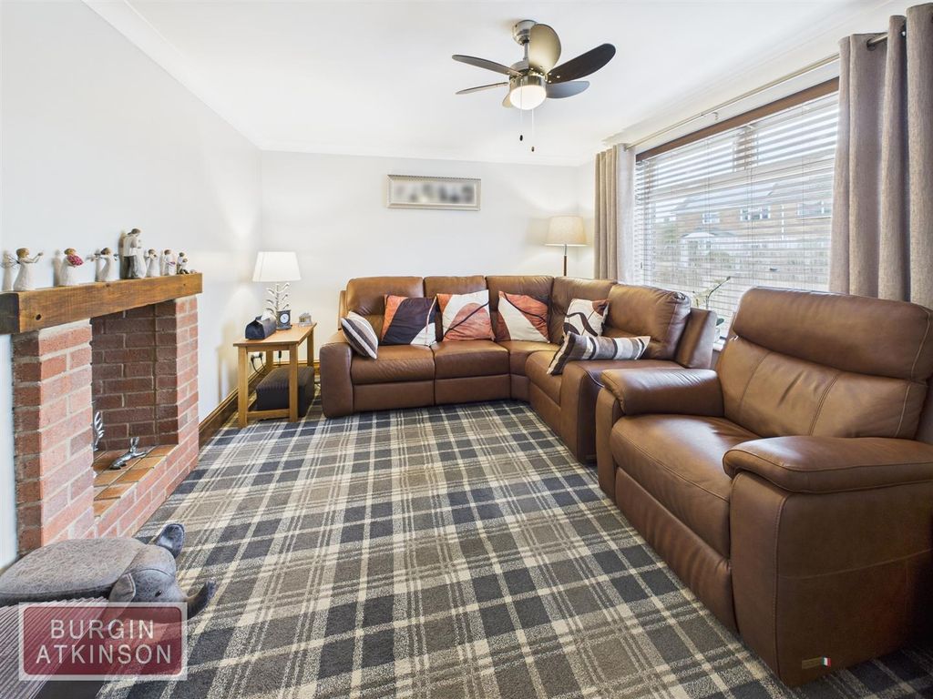 Property photo 2 of 28 Cam01619G0-Pr0168-Still008.Jpg