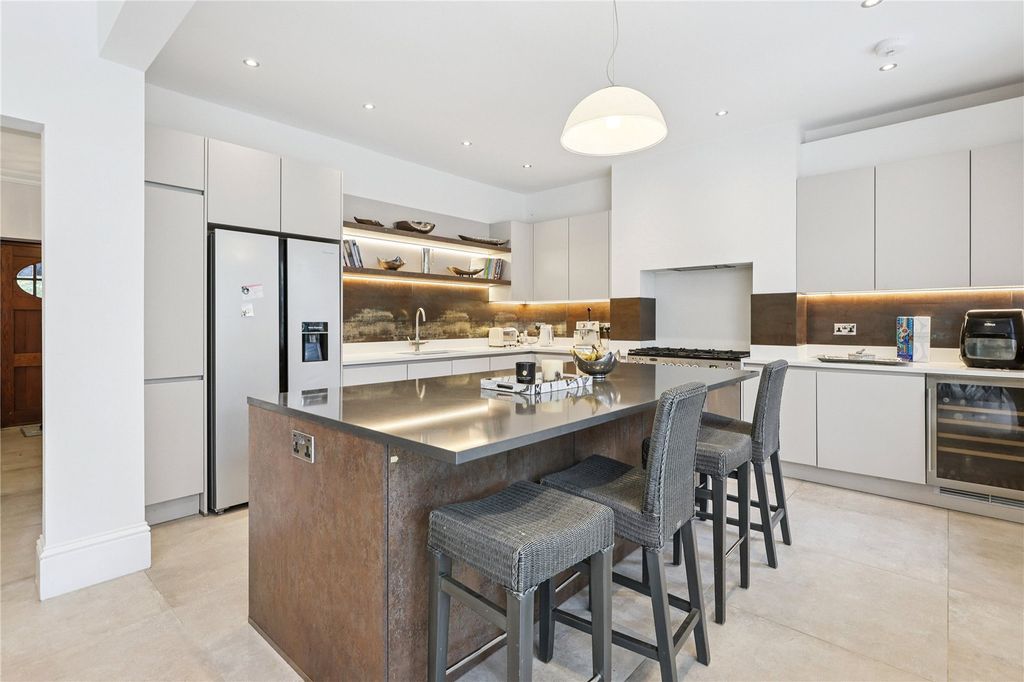 Property photo 3 of 17 Picture No. 13