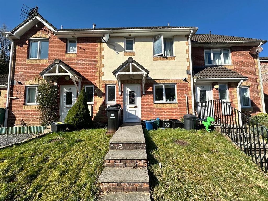 Property photo 1 of 7 Front