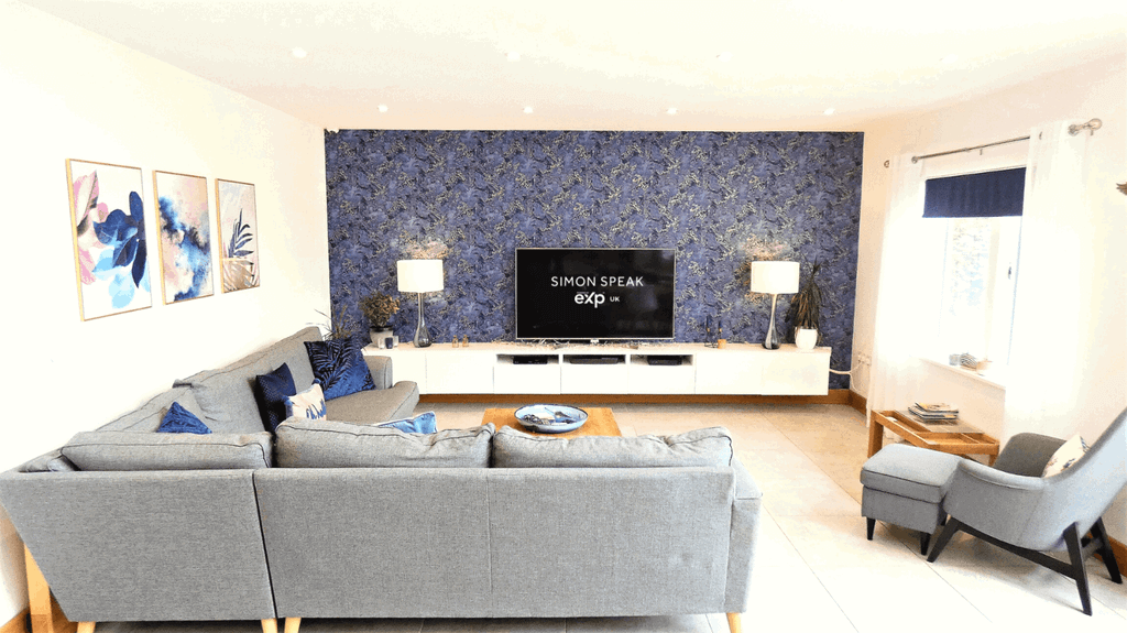 Property photo 2 of 15