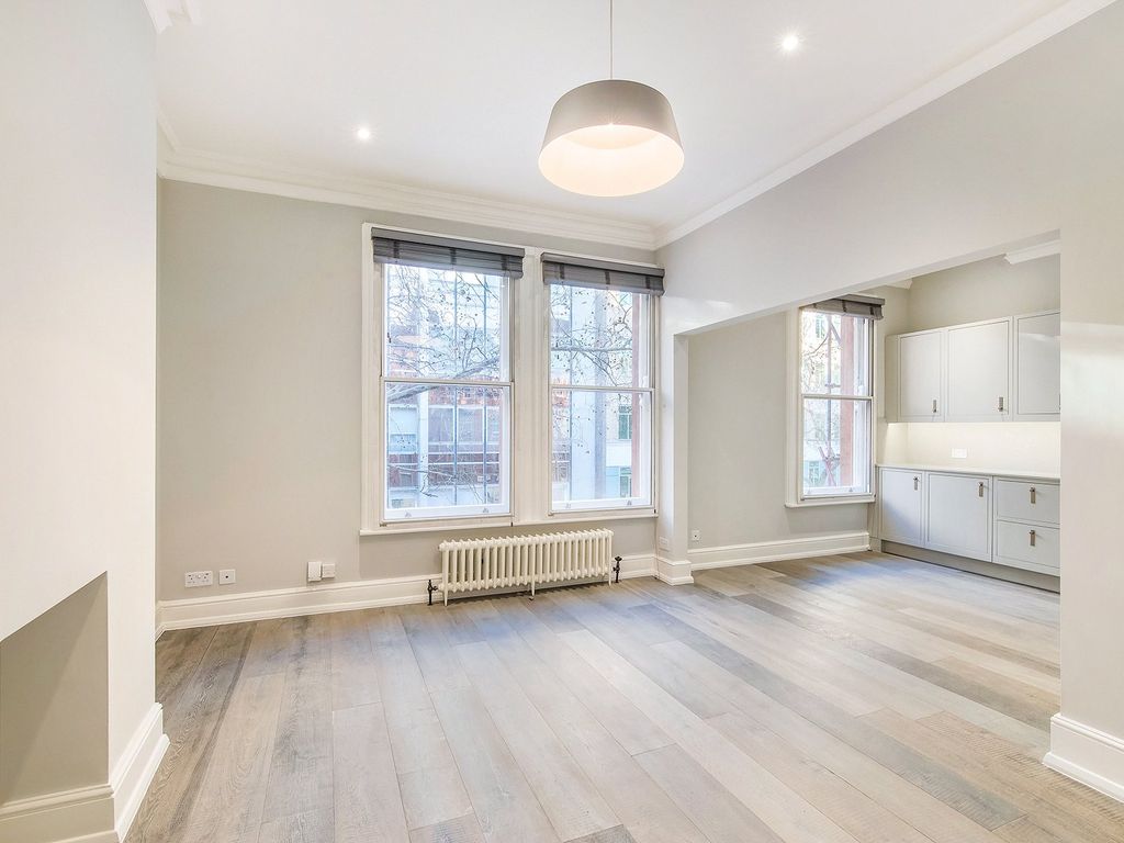 Property photo 1 of 12 Shaftesbury Avenue