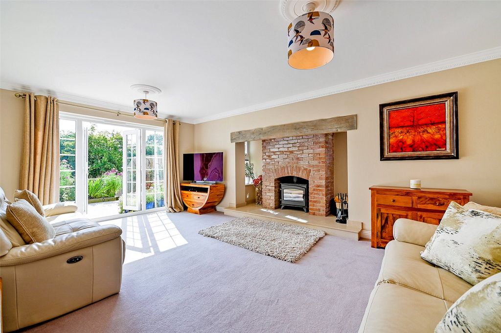 Property photo 3 of 20 Picture No. 12