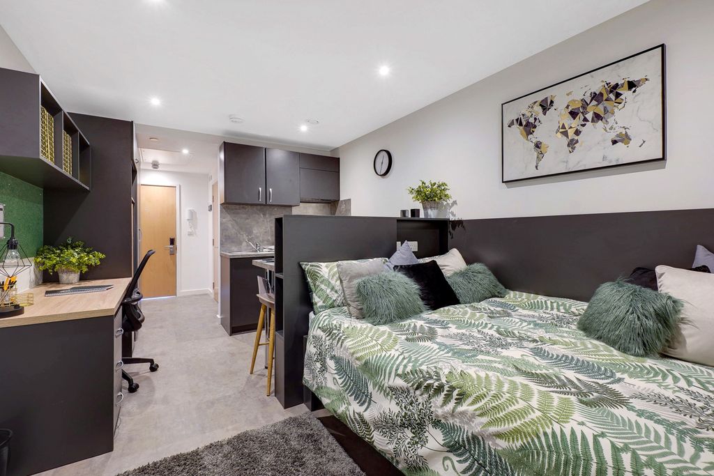 Property photo 1 of 4 Apartment For Rent