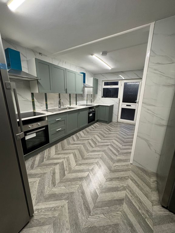 Property photo 2 of 20 Property