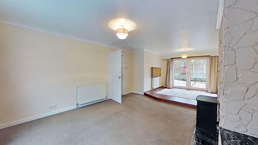 Property photo 2 of 10 Photo 2