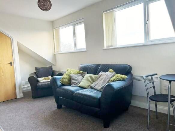 Property photo 2 of 7