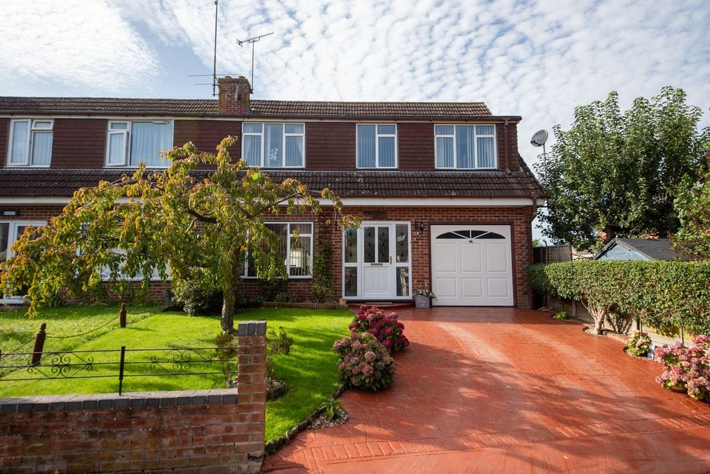 Property photo 1 of 15