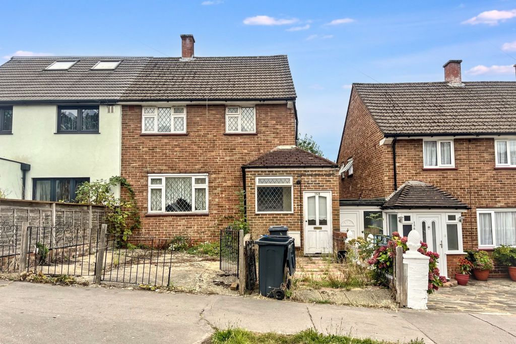 Property photo 1 of 9 158 Dunley Drive, Croydon, Surrey, Cr0 0Re