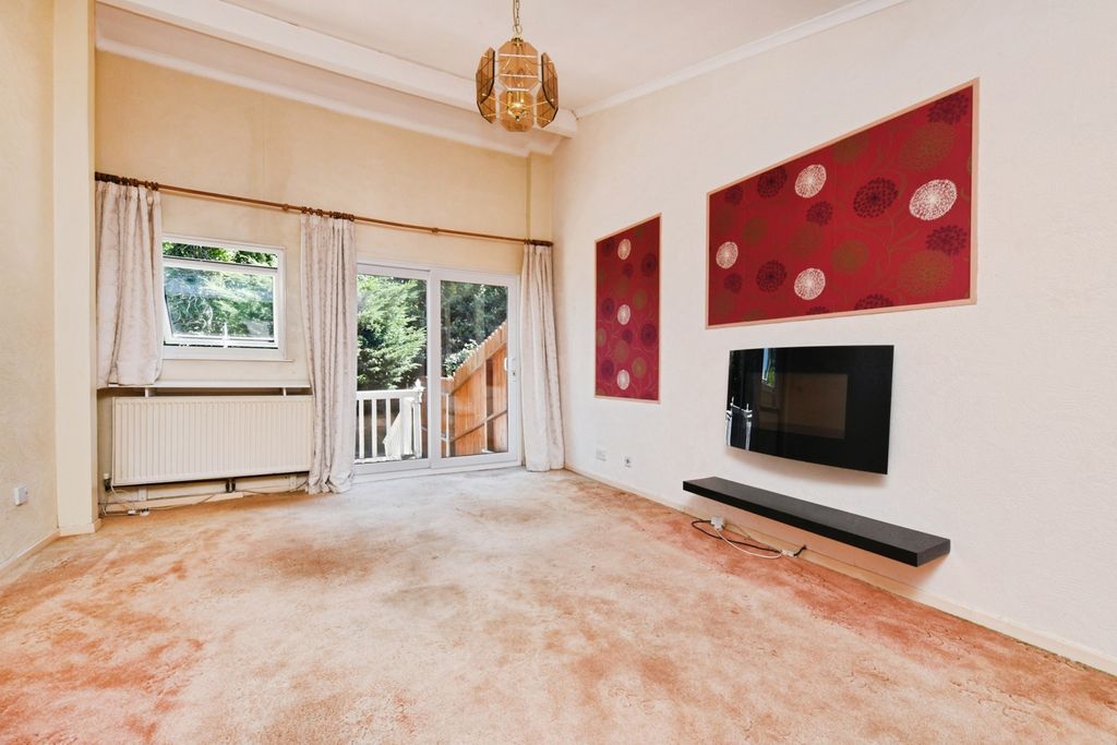 Property photo 3 of 26 Pbox-Img.Jpg