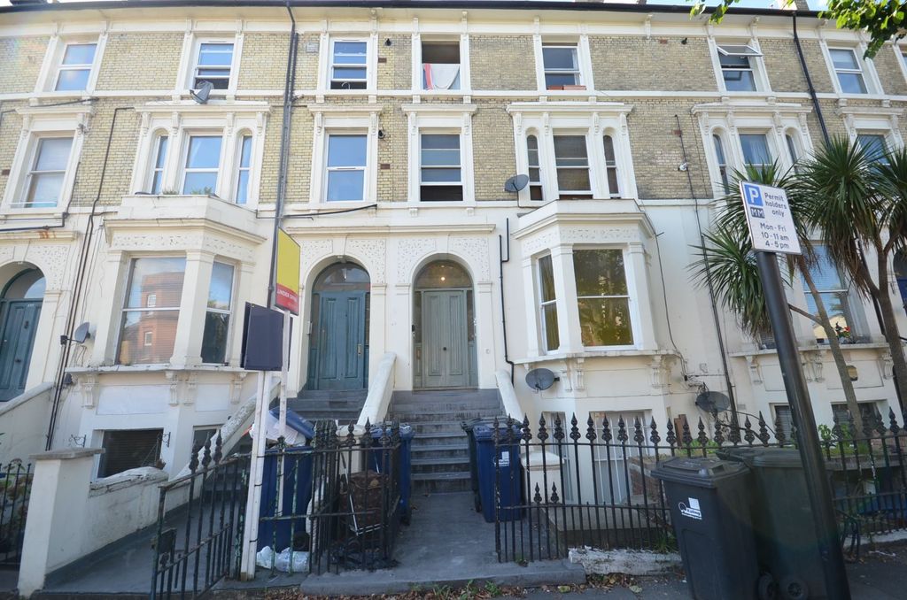 Property photo 1 of 4
