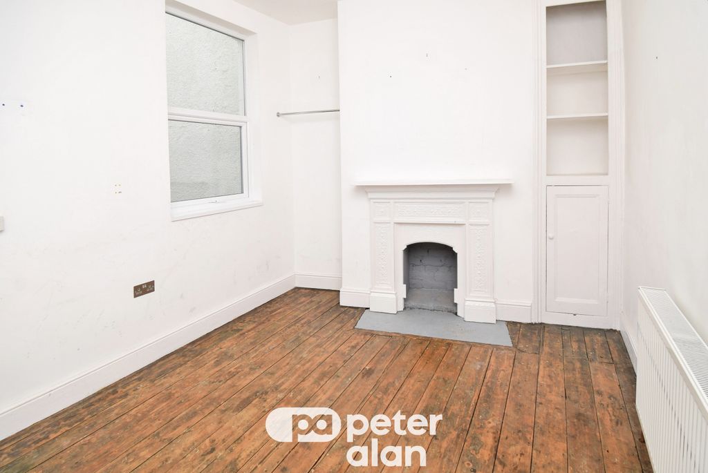Property photo 3 of 11 Image
