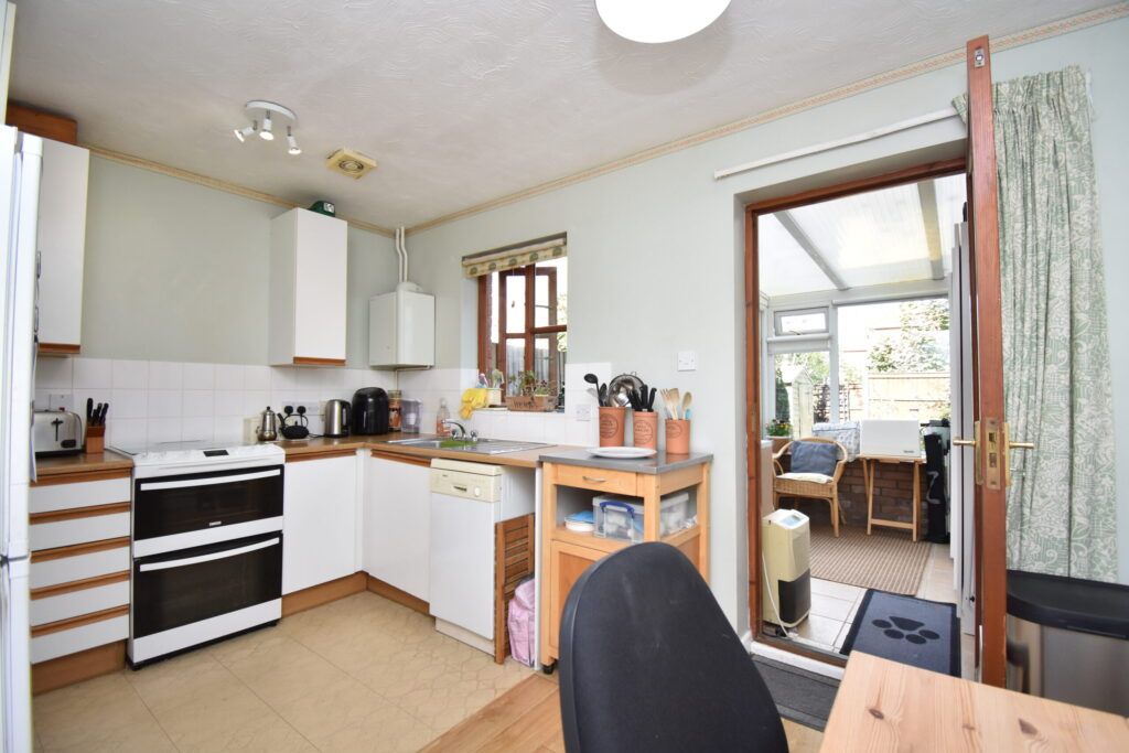 Property photo 3 of 23