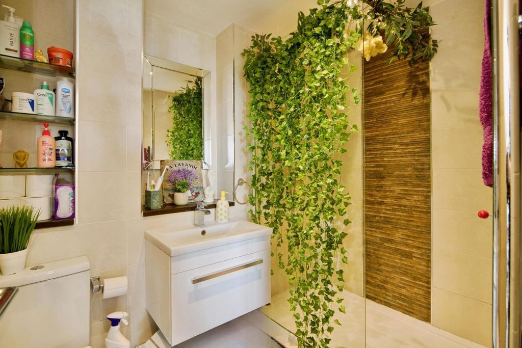 Property photo 3 of 9 Pbox-Img.Jpg