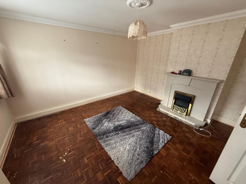 Property photo 2 of 7 Living Room