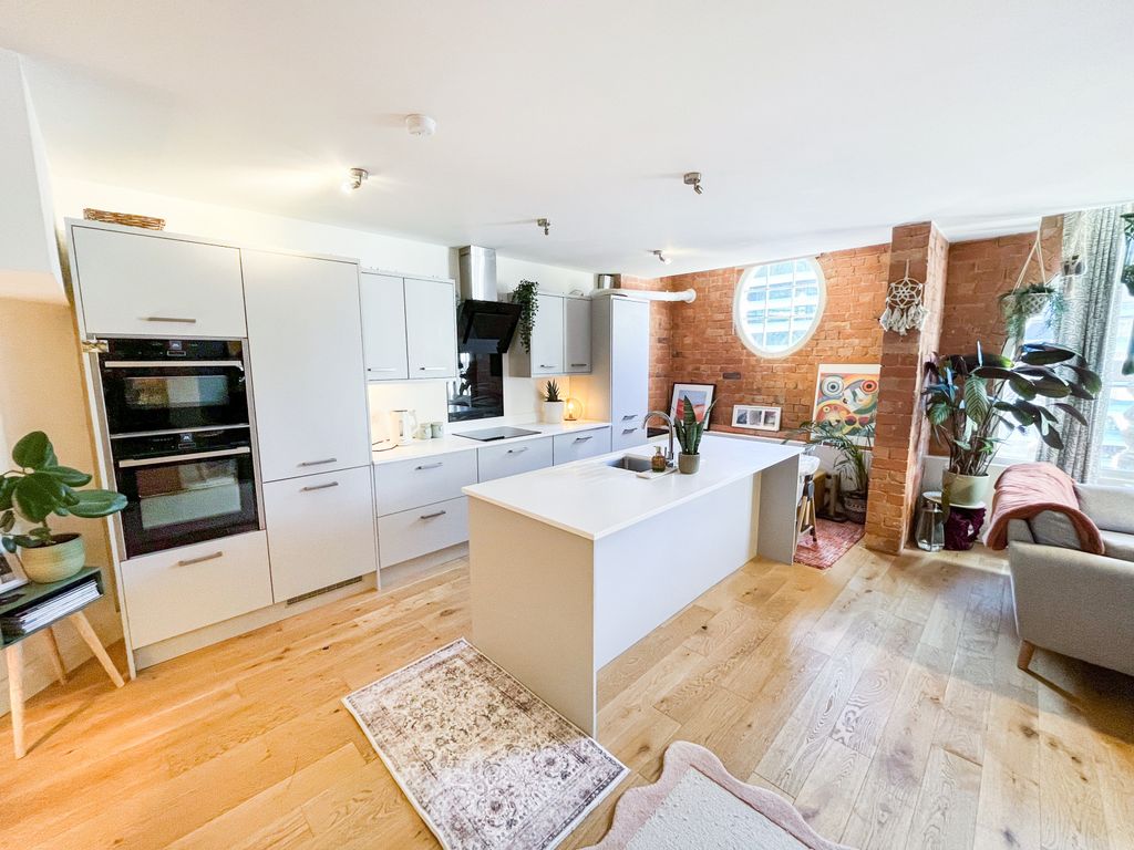 Property photo 3 of 17 Lounge/Kitchen/Diner