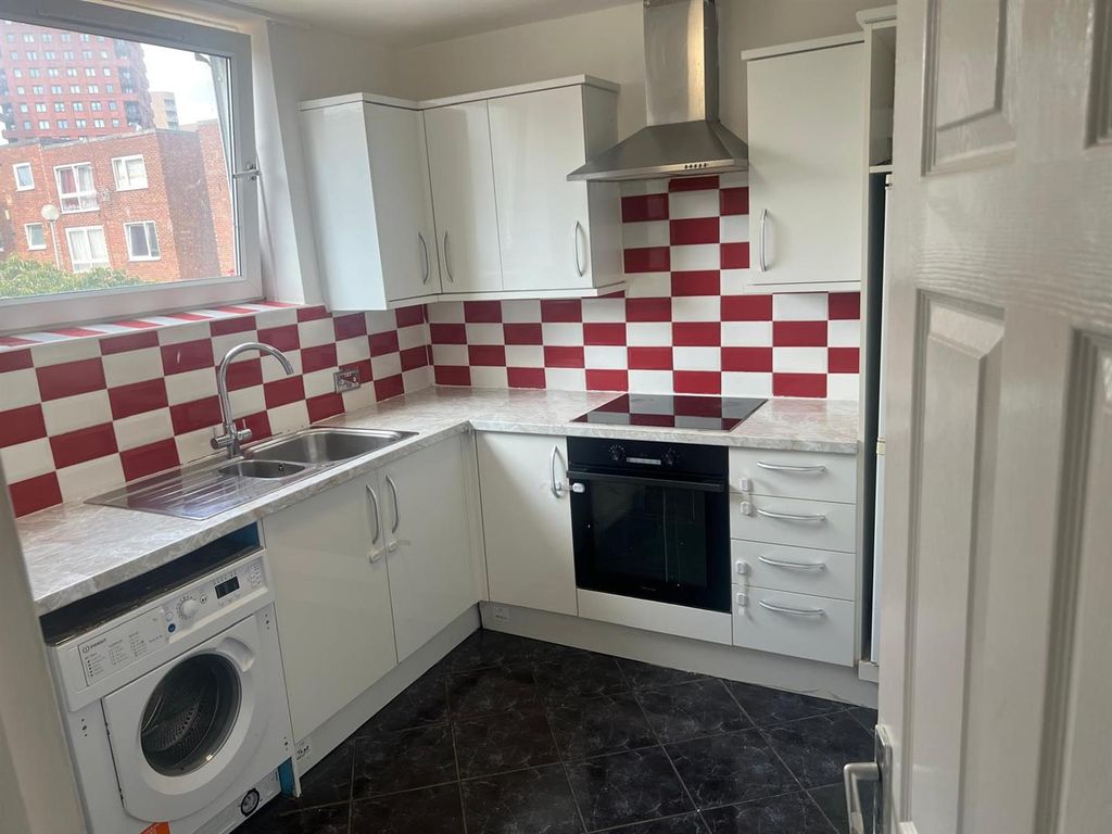 Property photo 1 of 12 Kitchen