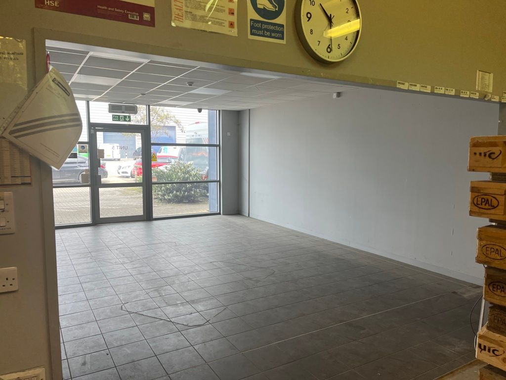 Property photo 3 of 6 Photo 2