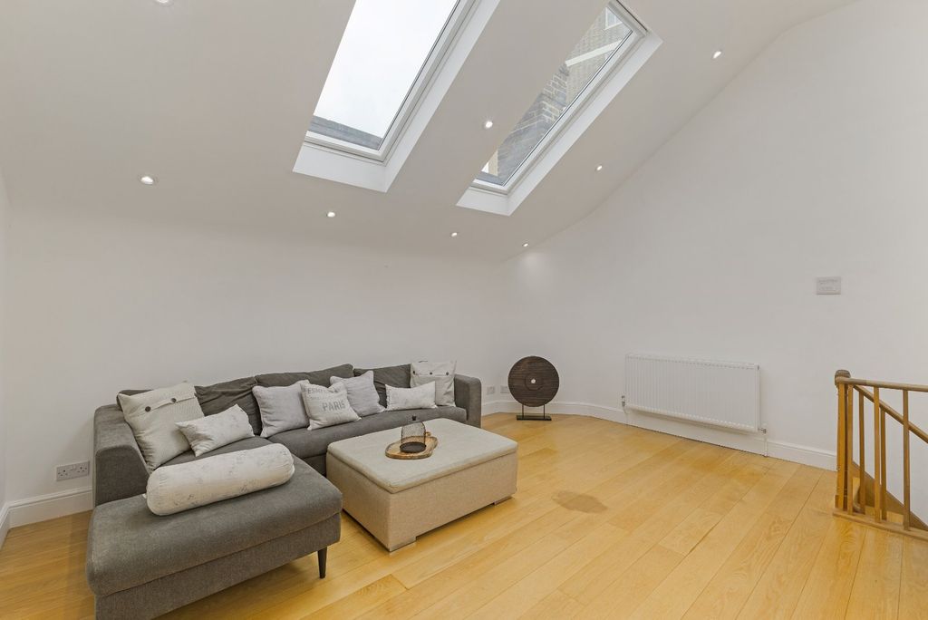 Property photo 2 of 10 Picture No. 02