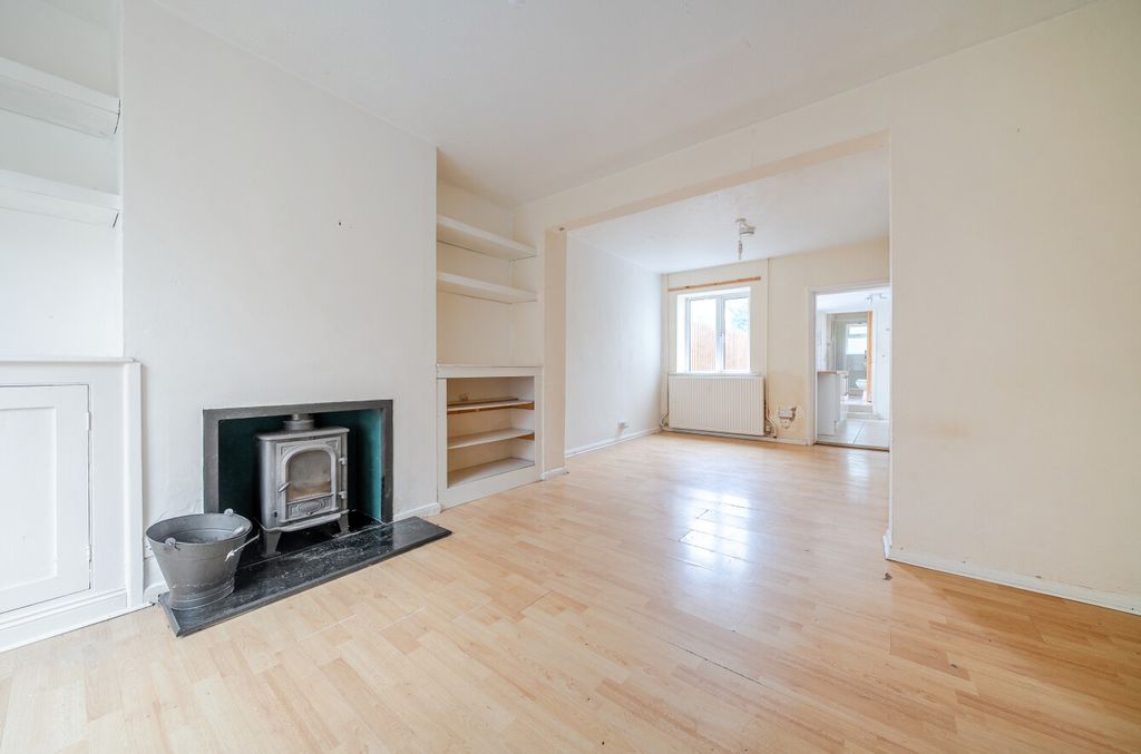 Property photo 3 of 14