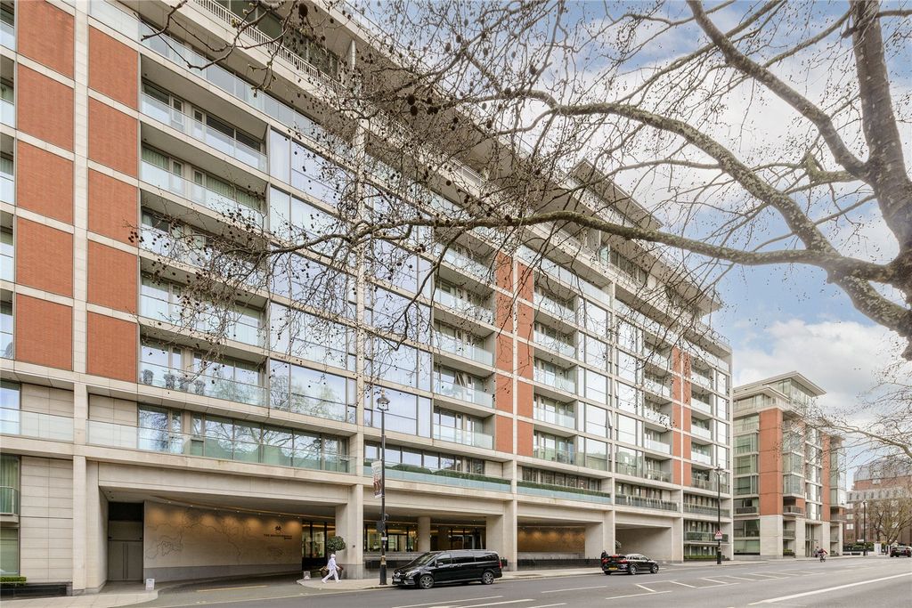 Property photo 1 of 10 Exterior