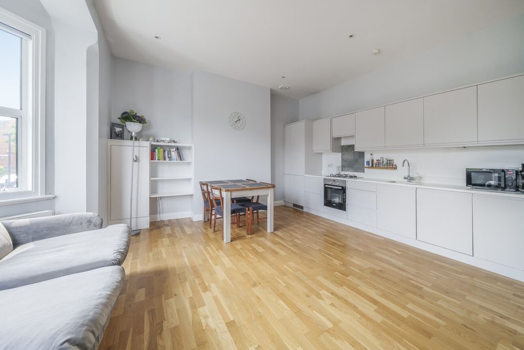 Property photo 2 of 15 1151329 (3)