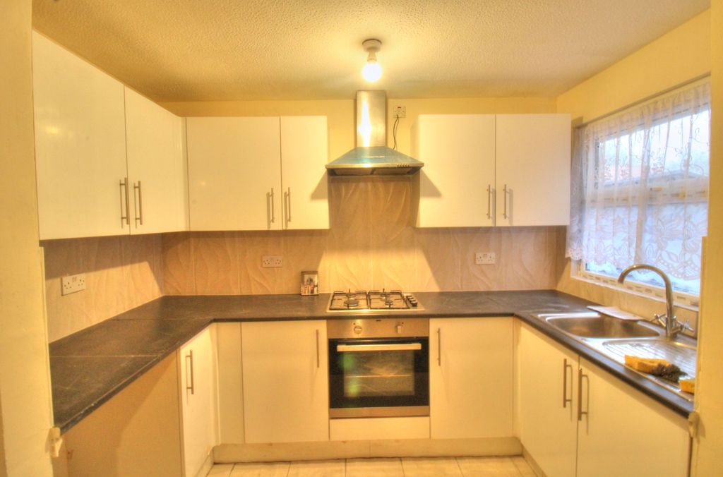 Property photo 3 of 11 Img_6071_2_3