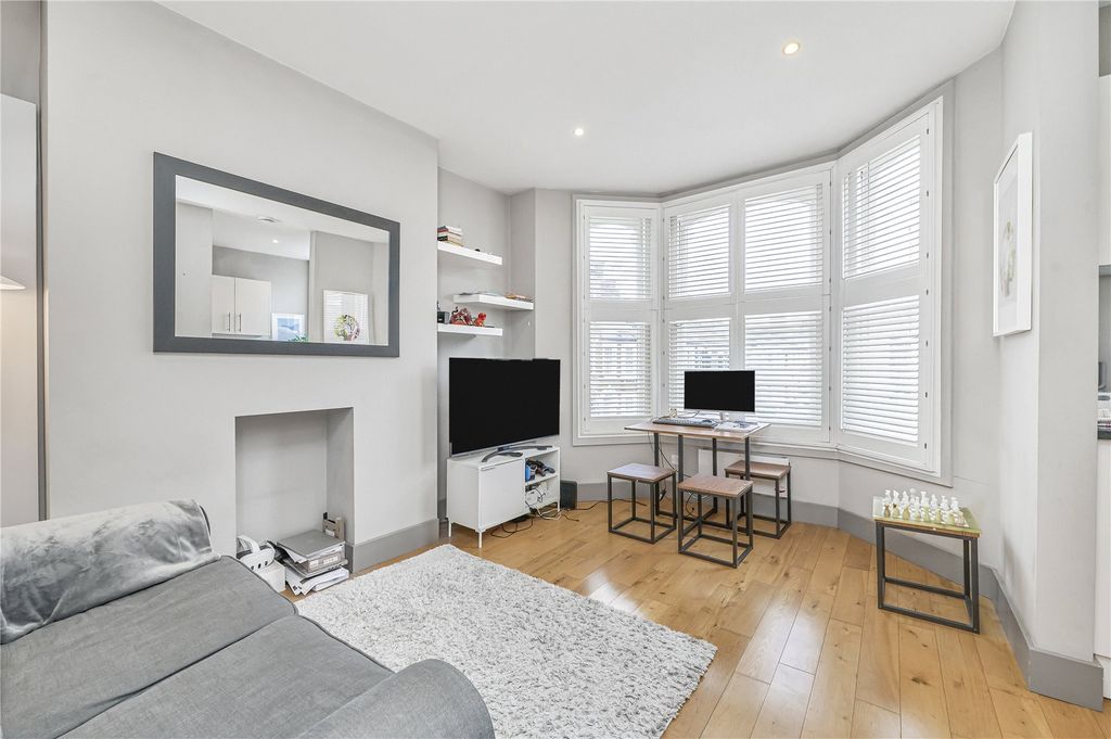 Property photo 2 of 14 Picture No. 13